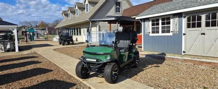 Are gas or electric golf carts better
