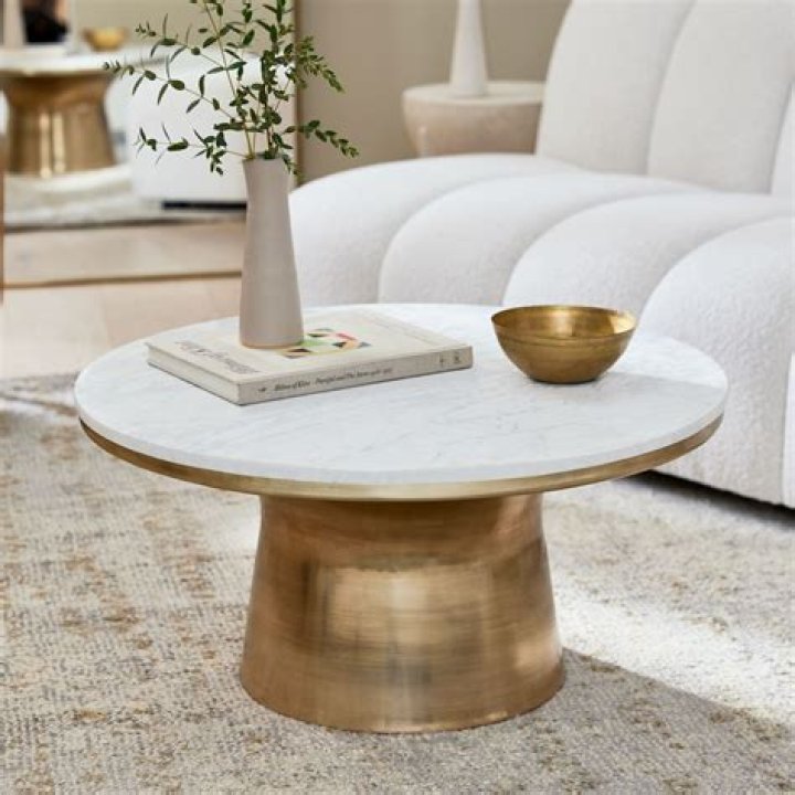 Are marble coffee tables in style