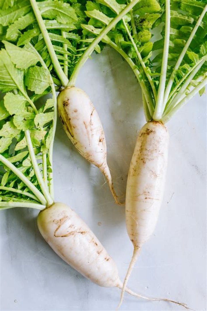 Are white radishes hot