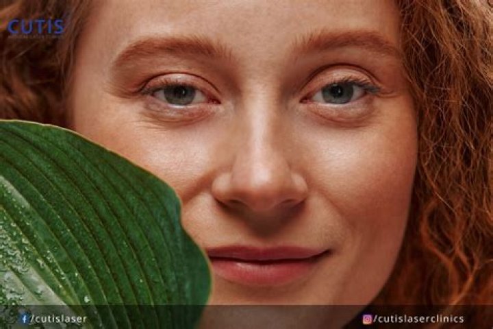 At what age does skin lose elasticity?