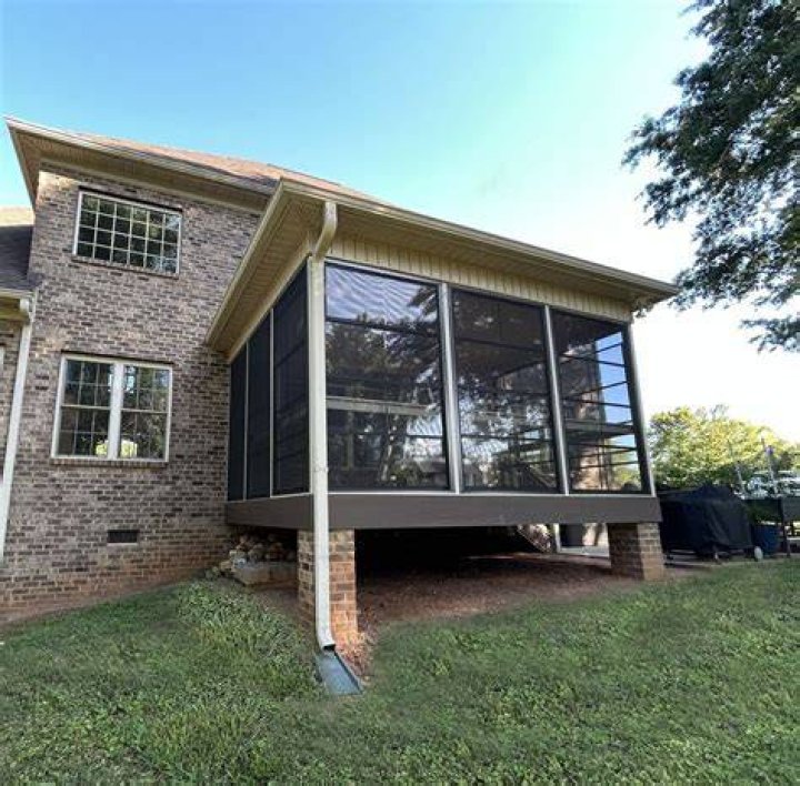 Can you convert a deck into a screened in porch?