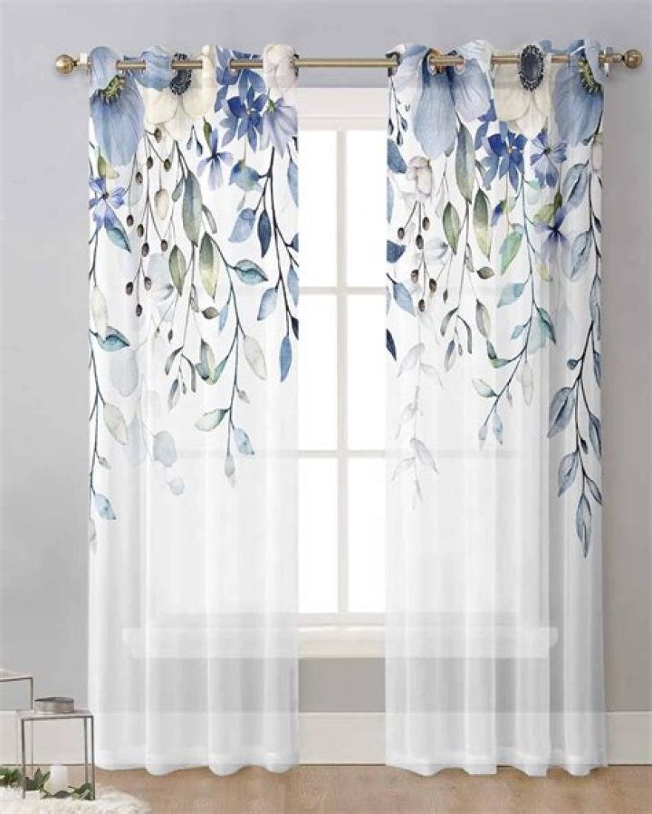 Can you paint fabric curtains?