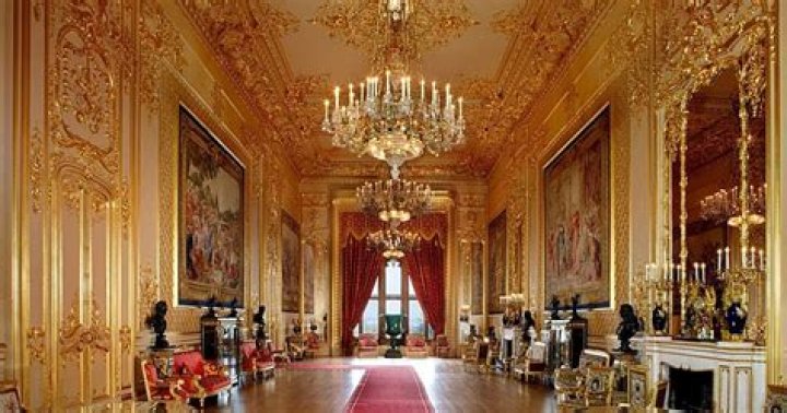 Can you visit inside Buckingham Palace