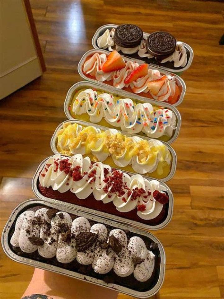 Do you like cake or cakes?