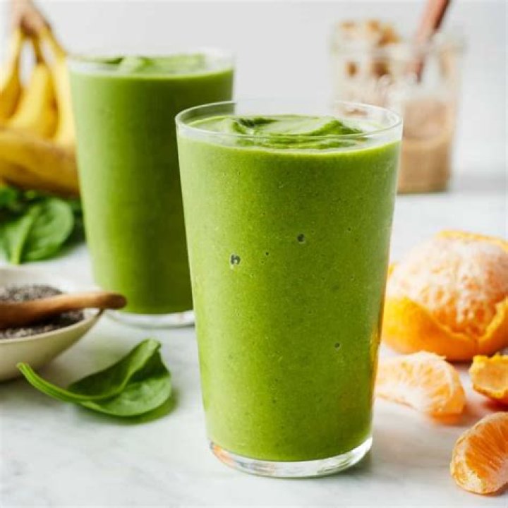 Does adding spinach to a smoothie change the taste?