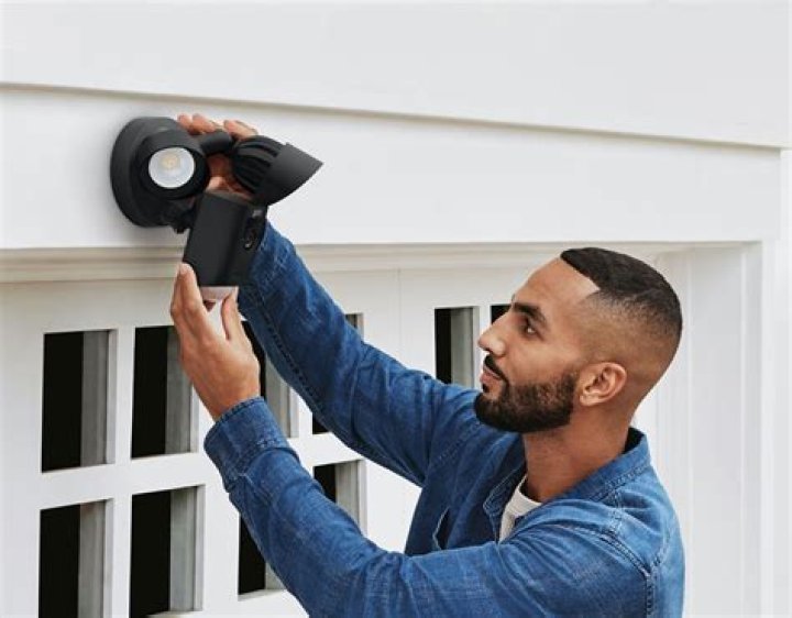 Does Arlo have a monthly fee