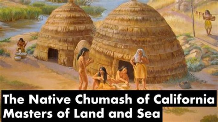 How did the Chumash make their canoes