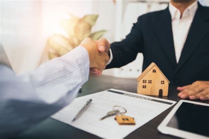 How do I choose a good mortgage broker?