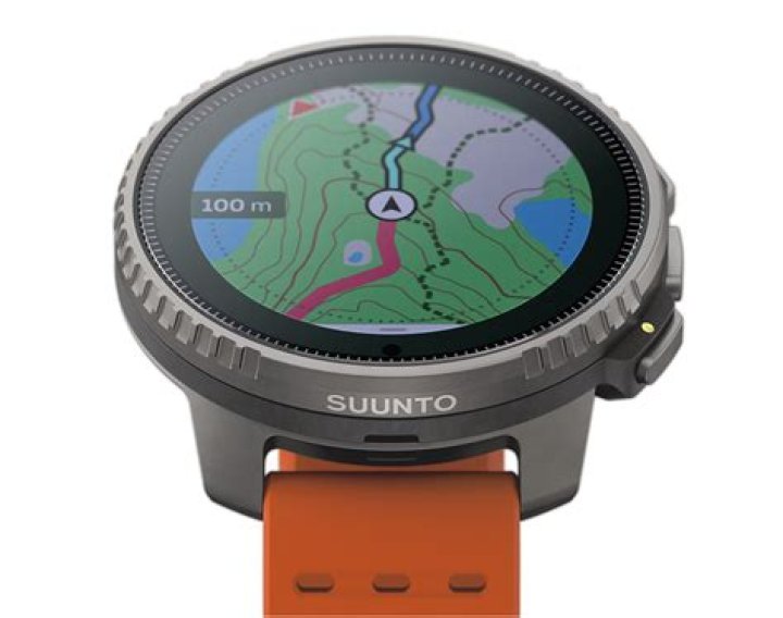 How do I delete data from my Suunto watch?
