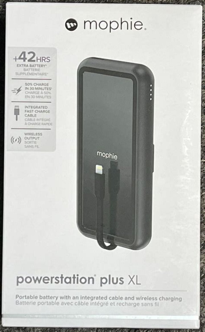 How do I know when my Mophie Powerstation XL is charged?
