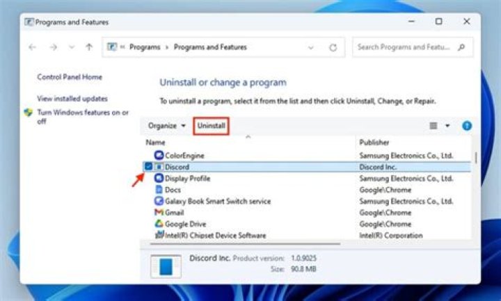 How do I remove a program from the Control Panel in Windows 10?