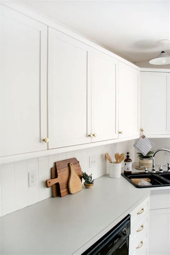 How do you clean white Formica cabinets