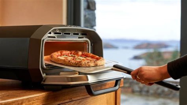 How do you cook readymade pizza in the oven?