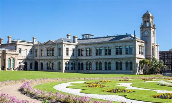 How do you find out if a building is listed Ireland?