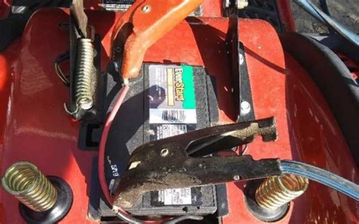 How do you hook up a solenoid on a lawn mower?
