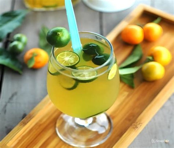 How do you make one glass of calamansi juice?