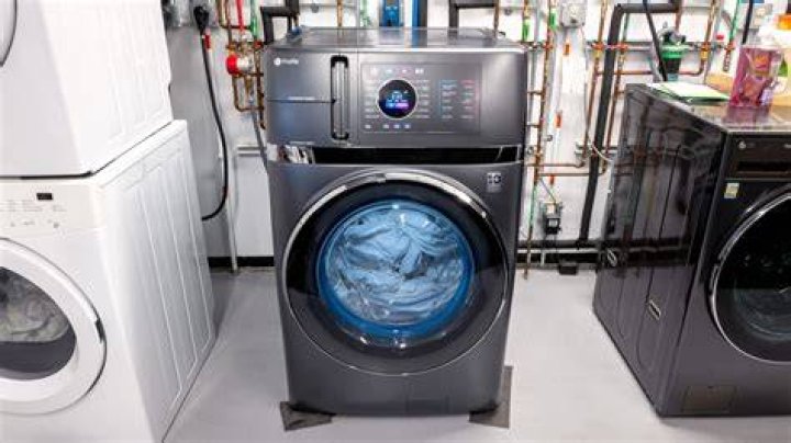 How do you use liquid bluing in a front load washer?