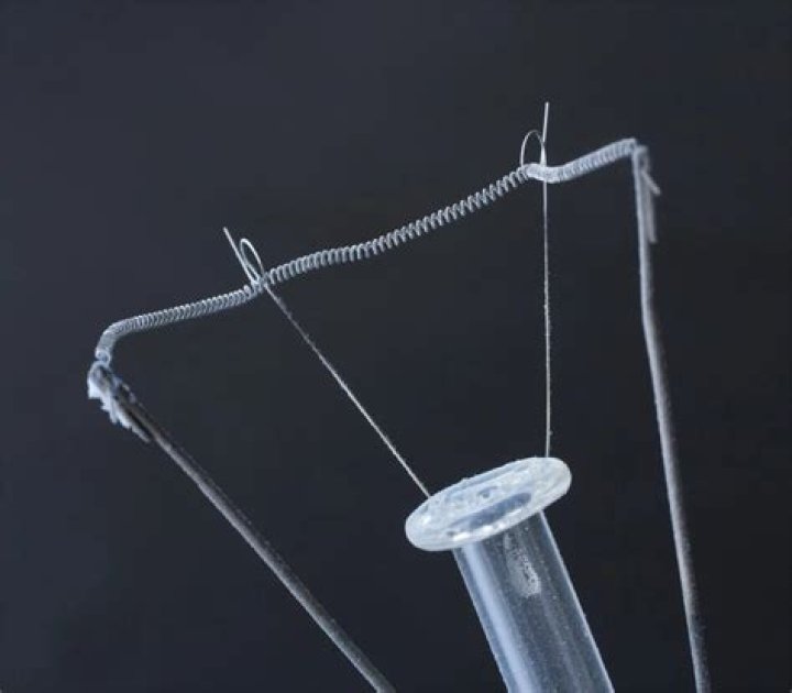 How hot does a tungsten filament get?