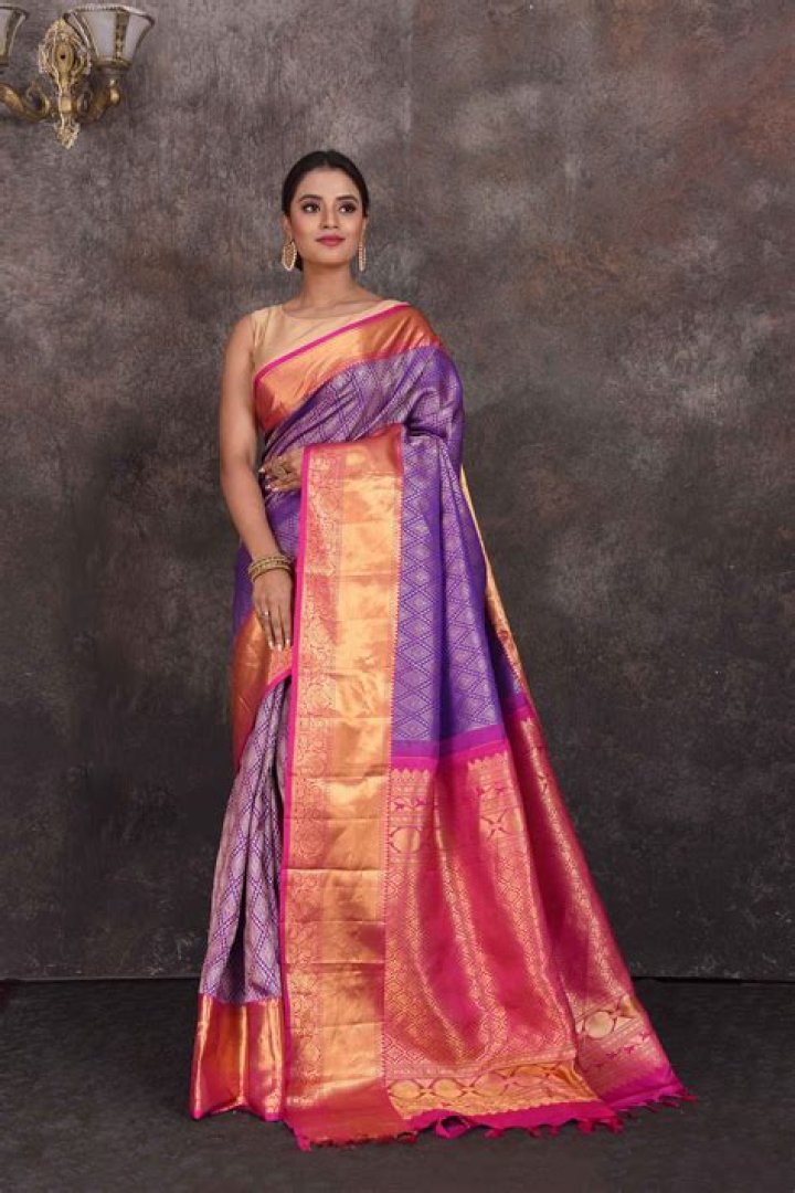 How long and wide is a saree?
