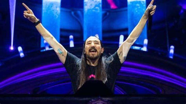 How long does a Steve Aoki concert last?