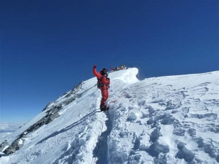 How long does it take to climb Mount Tauhara?