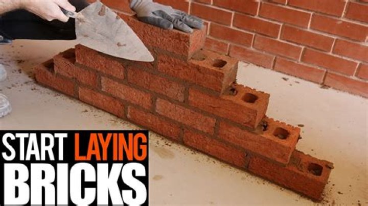 How many blocks can a good bricklayer lay per day?
