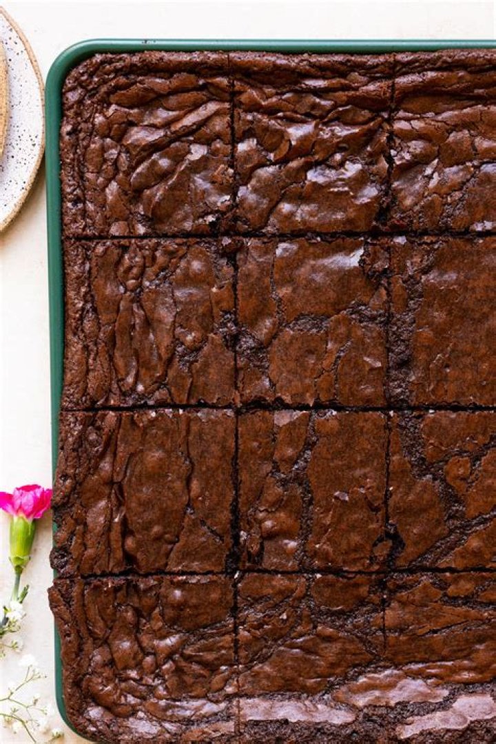 How many brownies can you get out of a 9×13 pan?