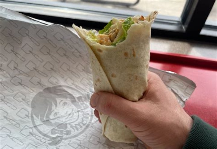 How many carbs are in a Wendys Grilled Chicken Go Wrap