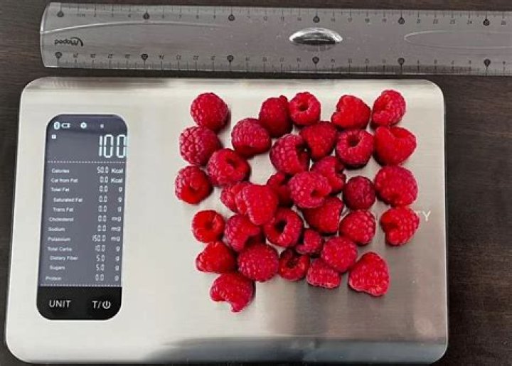 How many raspberries is a serving of fruit