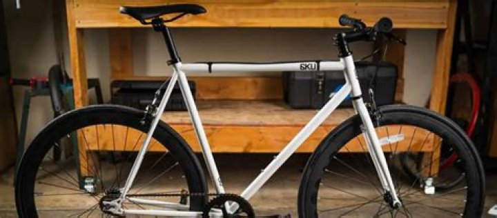 How much does a 6ku fixie weight?