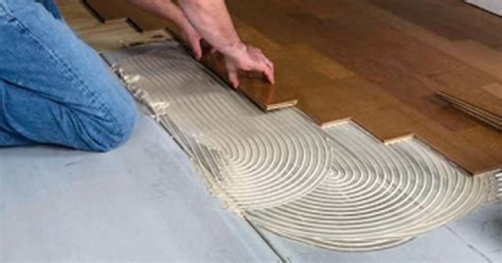 How much does it cost for Home Depot to install hardwood floors