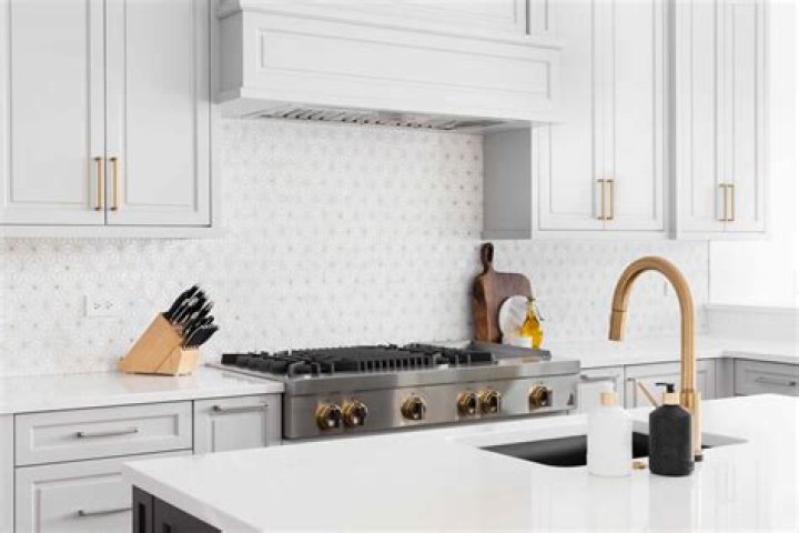 How much does it cost to install a stone countertop?