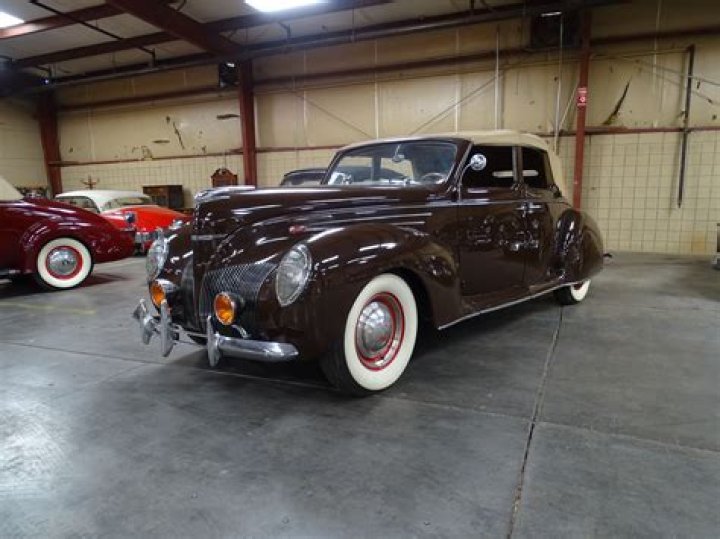 How much is a 1939 Lincoln Zephyr worth?