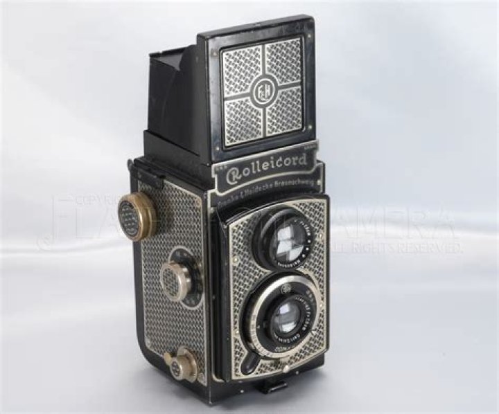 How much is a Rolleicord camera worth?