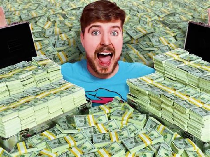 How much money does Ryan Williams make?