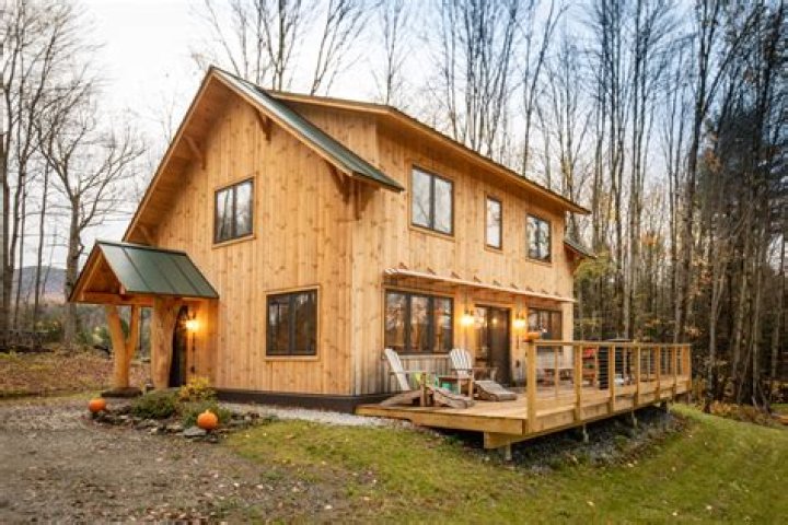 What are timber frame homes