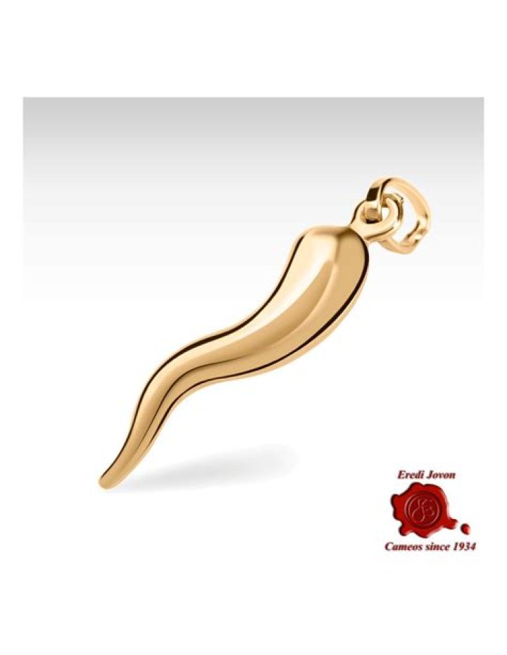 What does the Italian horn necklace symbolize