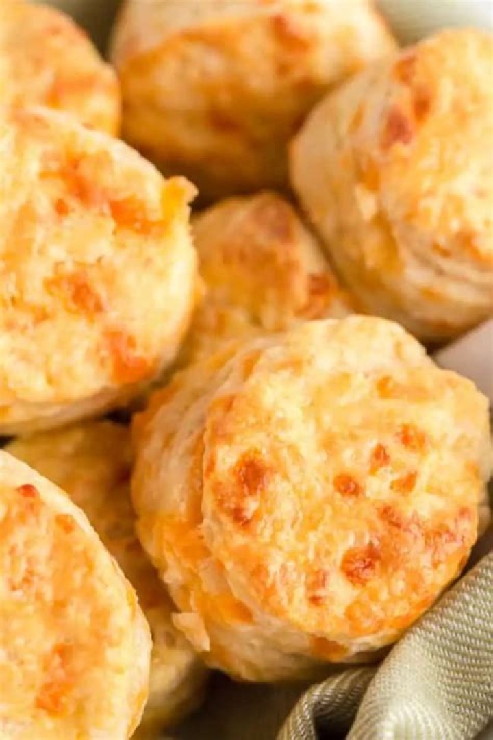 What goes with cheese and biscuits