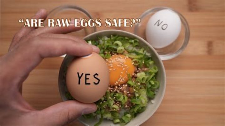 What happens if you eat raw ackee?