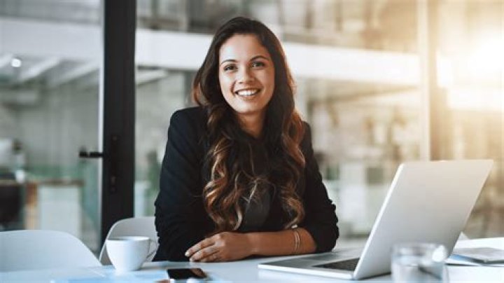 What is a litigation paralegal?