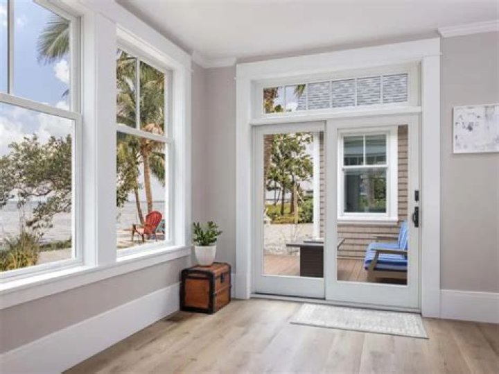 What is a transom on a patio door?
