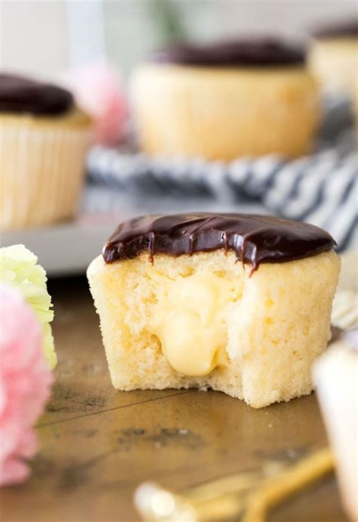 What is Boston cream filling made of?