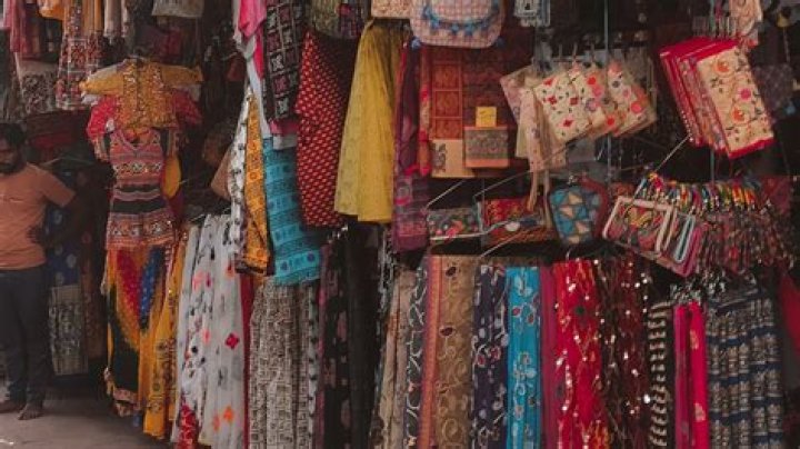 What is famous for shopping in Andaman?