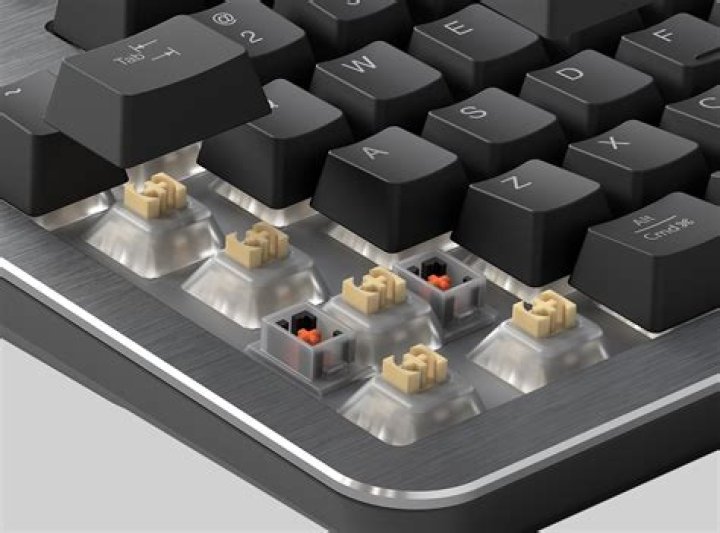 What is the advantage of a mechanical keyboard?
