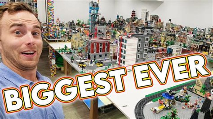 What is the biggest Lego City