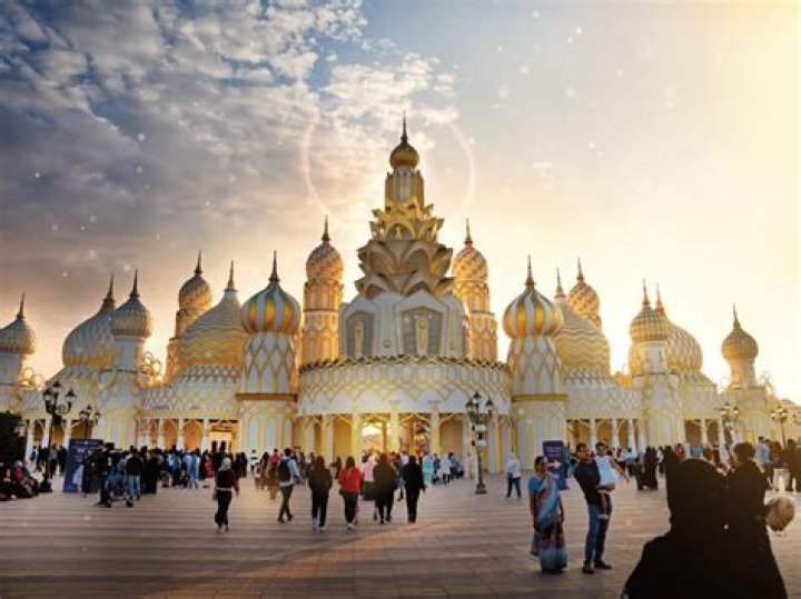 What is the famous park in Dubai?