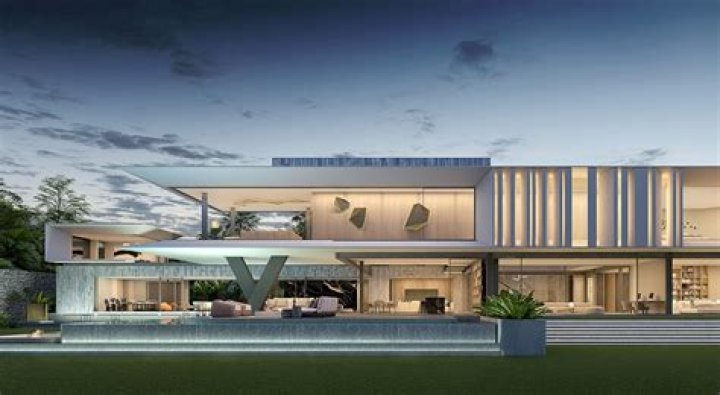 What makes a house luxury