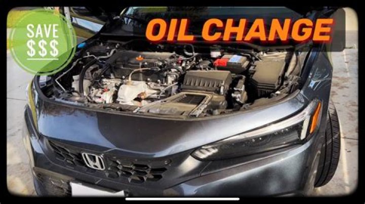 What oil does a 2003 Honda Civic use?