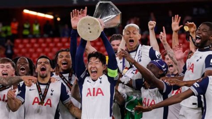 What year did the Spurs beat the Heat in the Finals