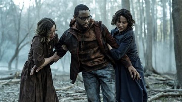 Where can I see The Walking Dead Webisodes?